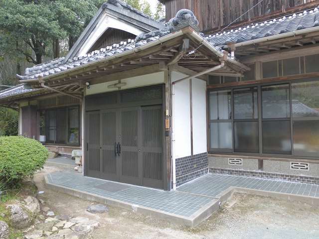 福岡県宗像市S様邸≫隙間風が入り込む木製建具を複層ガラスサッシに取り替えて冬の寒さを解消！