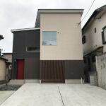 飯塚市：狭小地に建つ大きな窓のある日当たり良好のデザイン住宅②