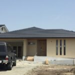 嘉穂郡桂川町：和風住宅、ウッドデッキが囲む家、平屋住宅、ガレージと掘りごたつのある家➀