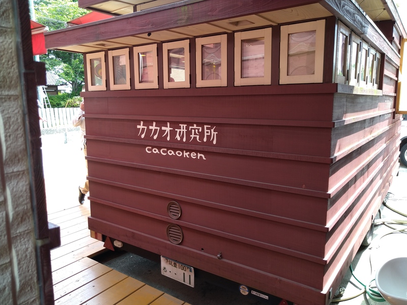 コロナ対策のドア設置とビニールシートの取付